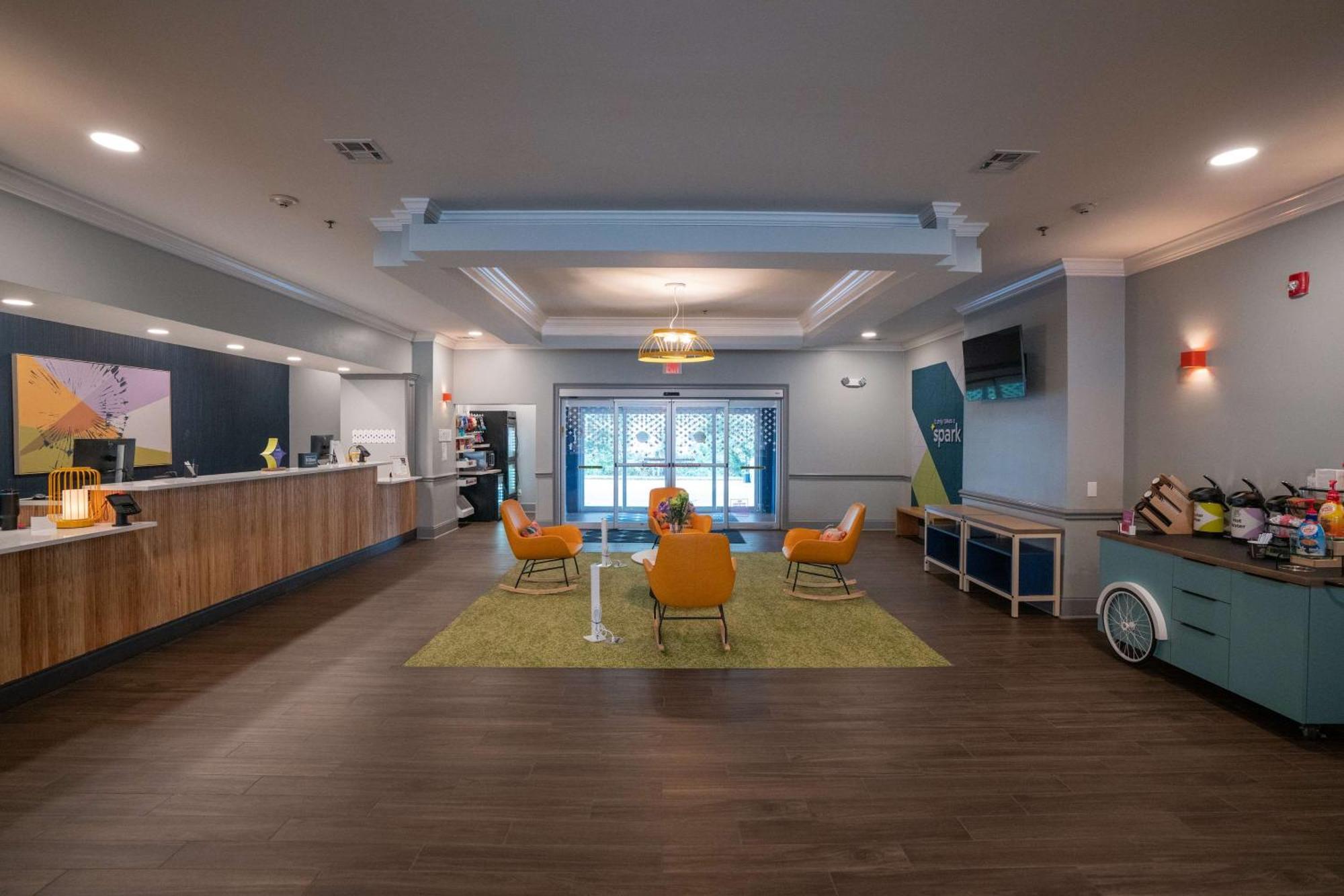 Spark By Hilton Brandon Exteriér fotografie